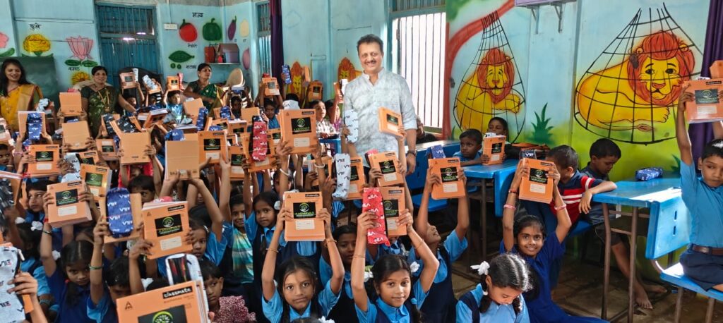 शैक्षणिक साहित्य वाटप – रा.जी.प.मराठी मुलांची आणि मुलींची शाळा, बोर्ली पंचतन २०२५